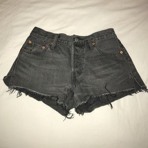 Levi 501 cut off shorts
